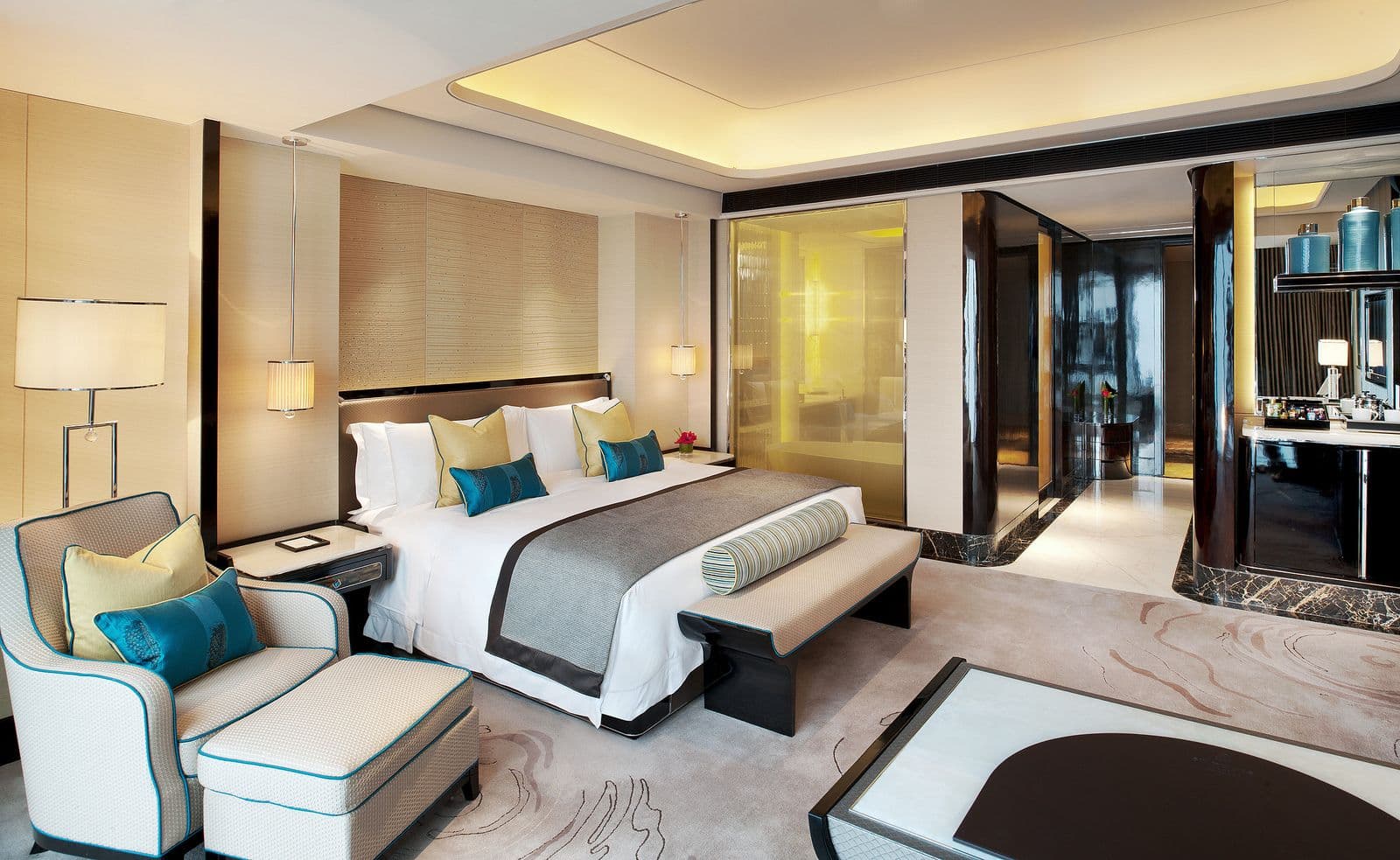 Luxury Suite